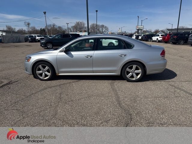 2013 Volkswagen Passat 2.5 SE