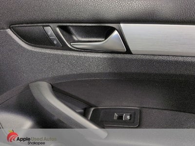 2013 Volkswagen Passat 2.5 SE