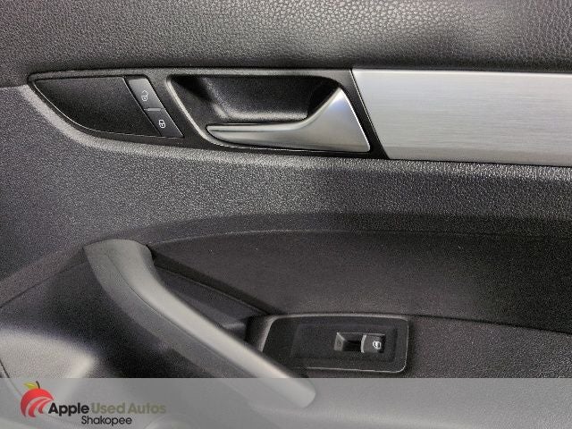 2013 Volkswagen Passat 2.5 SE