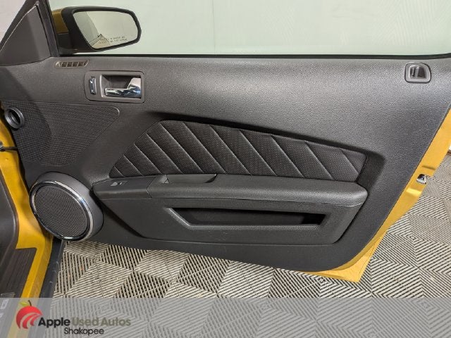 2010 Ford Mustang V6 Glass Pony