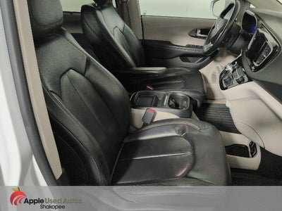 2017 Chrysler Pacifica Touring L Nav