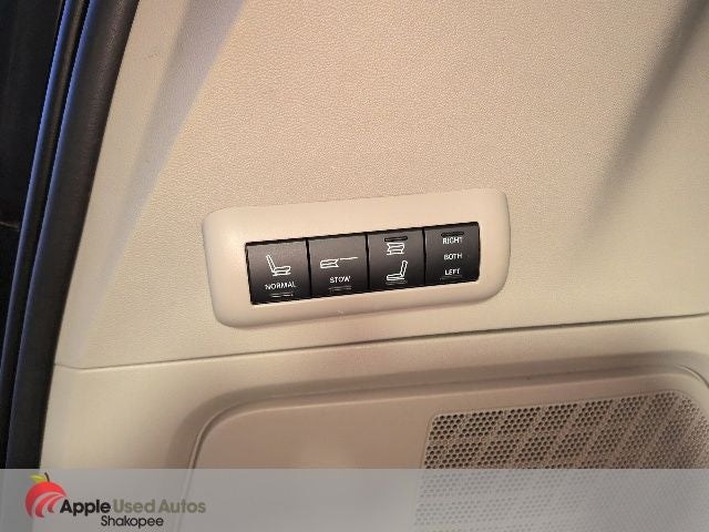 2012 Chrysler Town & Country Limited