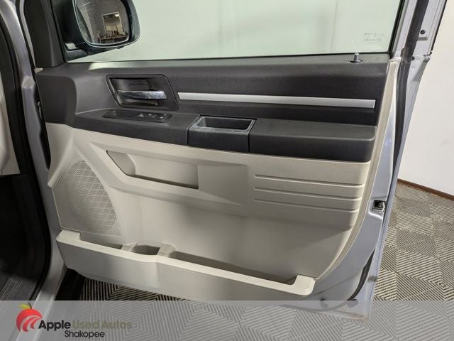 2009 Dodge Grand Caravan SE