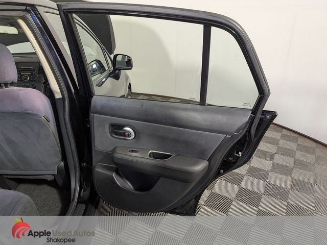 2009 Nissan Versa 1.8 S