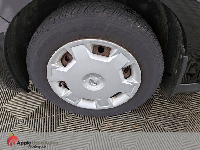 2009 Nissan Versa 1.8 S