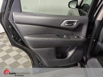 2016 Nissan Pathfinder SL