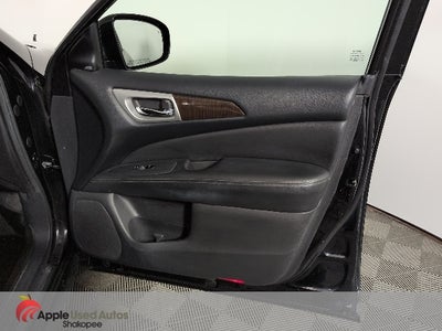 2016 Nissan Pathfinder SL