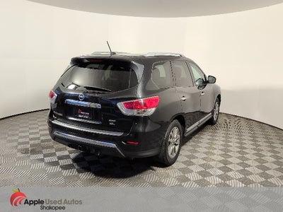 2016 Nissan Pathfinder SL