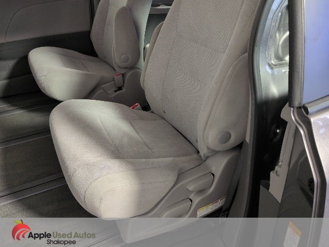 2016 Toyota Sienna L 7 Passenger