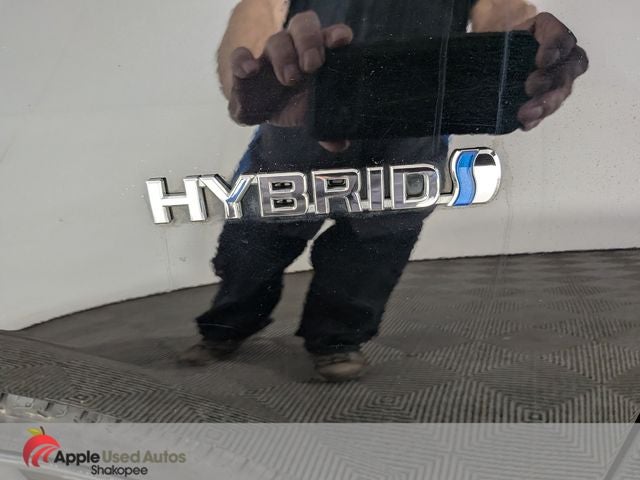 2020 Toyota Prius XLE