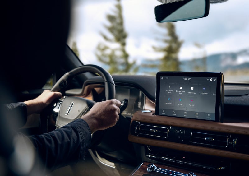 The center touch screen in a 2024 Lincoln Aviator® SUV is shown | Apple Lincoln Apple Valley in Apple Valley MN